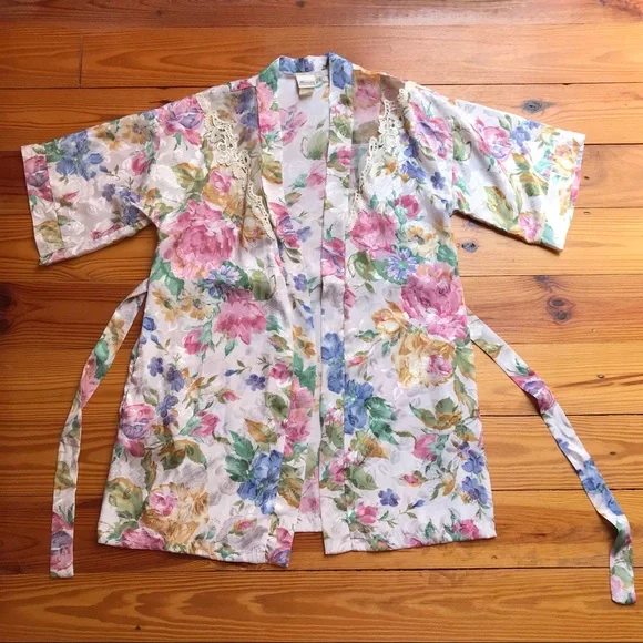 MaryAnn’s Boutique Floral Cream Vintage Multi-Color Robe, EUC, L - Picture 8 of 16